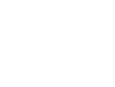 Strand von Caleta de Fuste: Der Strand von Caleta de Fuste ist eine große Badebucht. Der feine Sand ist hell und sauber, jedoch nicht auf natürliche Weise entstanden. Er wurde aufgeschüttet. Die Strandbucht ist 600 m lang und bei Ebbe mit Kieselsteinen durchsetzt. Mit den Dünenstränden von Corralejo oder dem Sotavento-Strand kann es der Strand von Caleta de Fuste optisch nicht aufnehmen. Dafür hat er andere Vorteile.